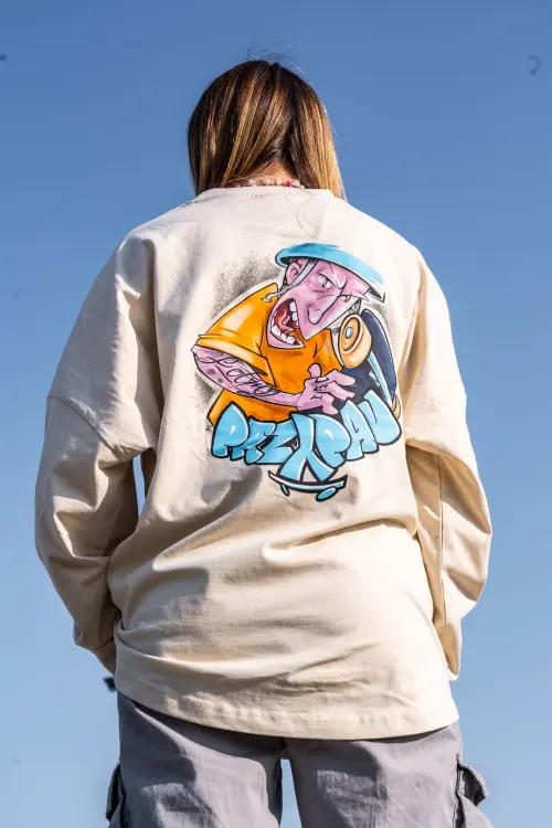 longsleeve-oversize-przypau-c.i.e.w.k.a-piaskowy-5.jpg