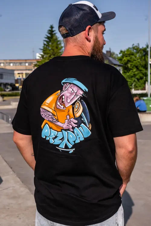 Koszulka-T-shirt-oversize-przypau-c.i.e.w.k.a-czarna-6.jpg
