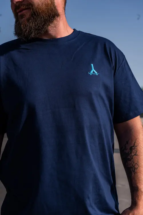 Koszulka-T-shirt-oversize-przypau-c.i.e.w.k.a-granatowa-5.jpg
