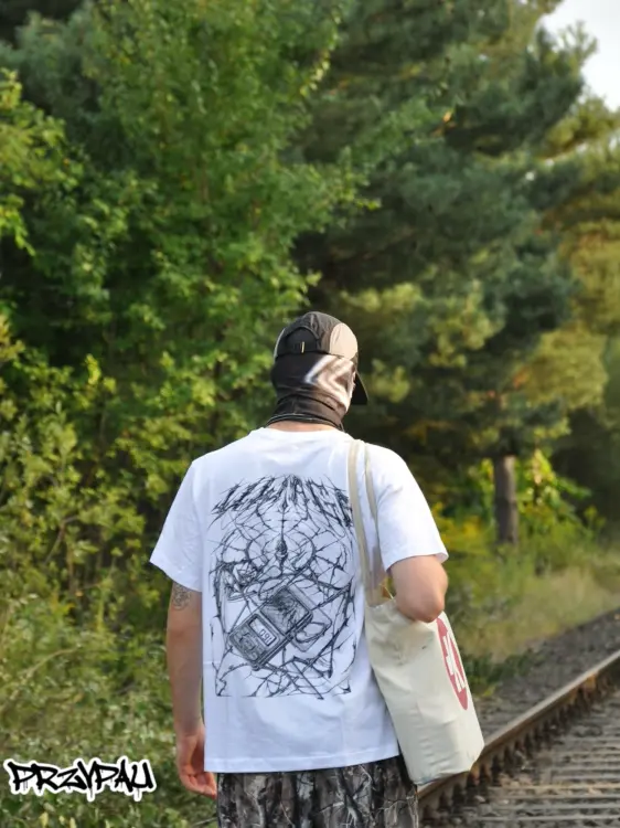 koszulka-t-shirt-uwaga-3.png