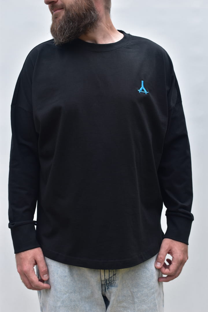 longsleeve-oversize-przypau-c.i.e.w.k.a-czarny.JPG